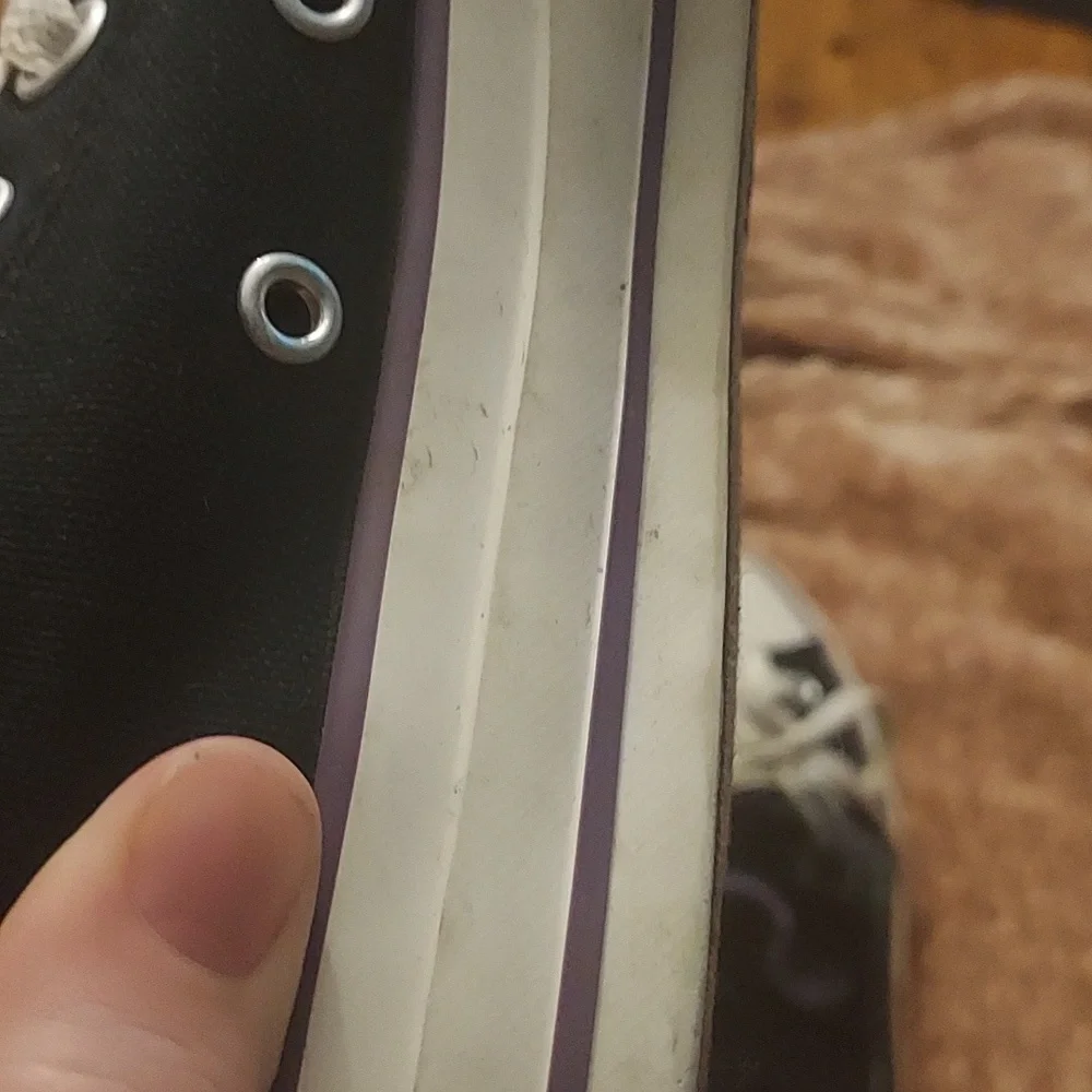 Black Low Top Converse - Picture 12 of 12